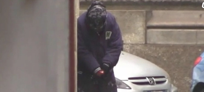 Βίντεο-ντοκουμέντο: Τα κόλπα των ζητιάνων για να εξαπατούν αφελείς [εικόνες & βίντεο]