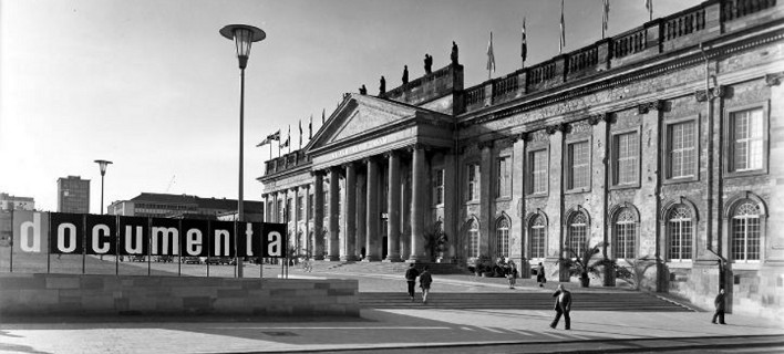 Όχι άλλη μια πορνογραφία της κρίσης: Η περίφημη γερμανική documenta πυροδοτεί την Αθήνα 