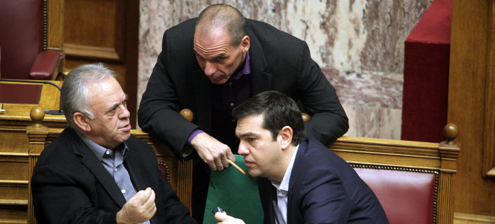 Ολοι πάνω στον Ντράγκι για να τελειώσει το μαρτύριο της σταγόνας