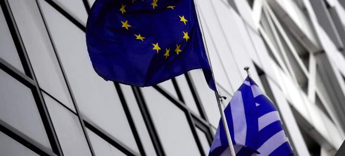 Σταθερά στο 4% το 10ετές παρά το πανηγυρικό κλίμα στην Αθήνα