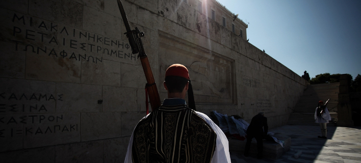 «Aπόβαση» στη Θεσσαλονίκη: Εφιπποι Κρητικοί στο συλλαλητήριο για το Σκοπιανό