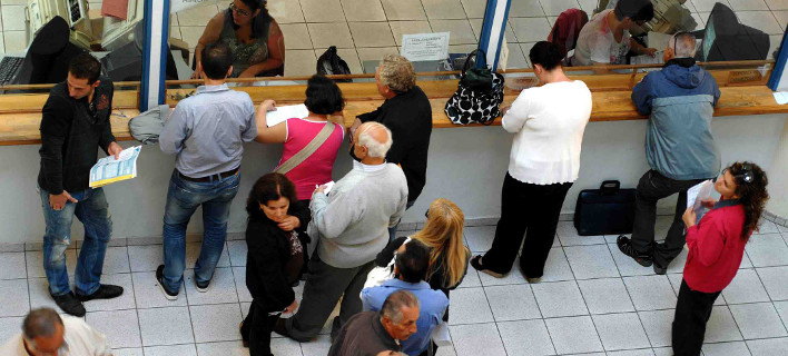 Μετά τα μπάνια, φοροκαταιγίδα -Τα 5 ραβασάκια που έρχονται 