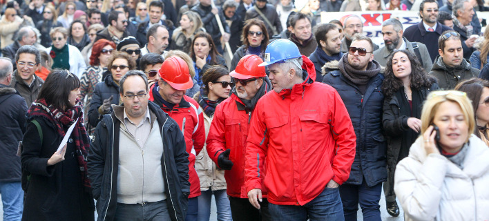 Ασφαλιστικές εισφορές με «καπέλο» σε χιλιάδες αγρότες, ελεύθερους επαγγελματίες και επιστήμονες