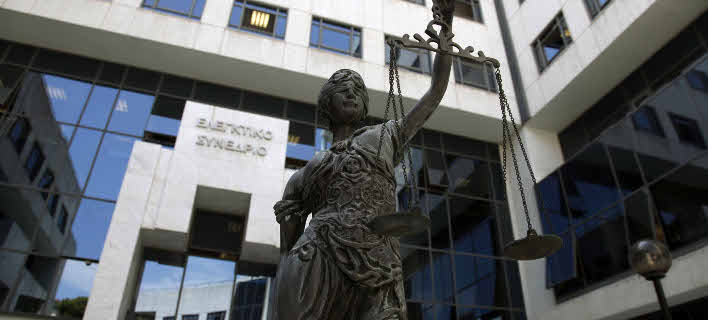 Το Ελεγκτικό Συνέδριο έκρινε τις παρατάσεις των συμβασιούχων στους Δήμους αντισυνταγματικές