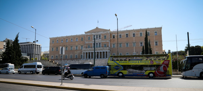 Moody's: Η Ελλάδα πρέπει να αποφύγει την παγίδα του Σίσυφου- Οι δύο εσωτερικοί κίνδυνοι