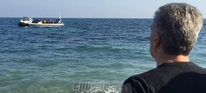 Ο δήμαρχος Λέσβου παράτησε τους Τσίπρα-Σουλτς και έπεσε στη θάλασσα για να σώσει πρόσφυγες