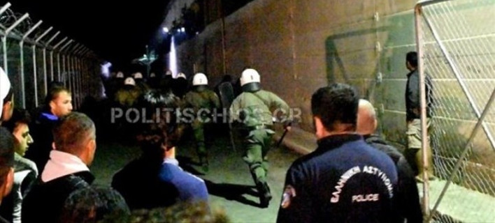 Αγρια επεισόδια μεταξύ προσφύγων στη ΒΙΑΛ στη Χίο -10 προσαγωγές