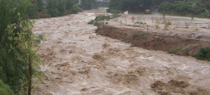 SOS για τον Εβρο: Η Βουλγαρία προειδοποιεί για υπερχείλιση – Εσπασε φράγμα
