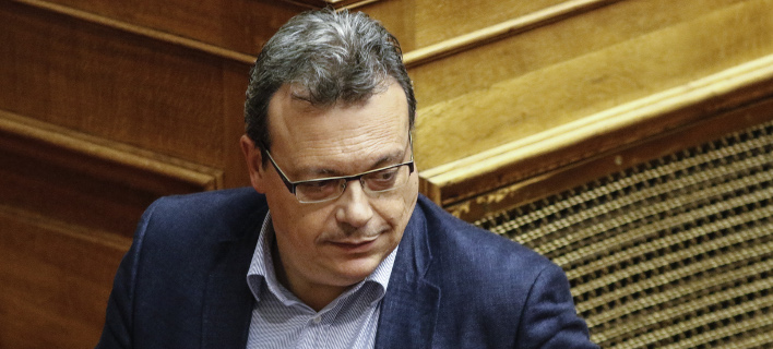 Φάμελλος για Σαρωνικό: Δεν είναι οικολογική καταστροφή, είναι αναστρέψιμο ατύχημα