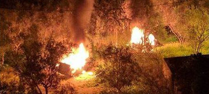Φλόγες στο άλσος της Νέας Φιλαδέλφειας -Η στιγμή που οι ληστές-απαγωγείς καίνε τα ΙΧ [εικόνα]