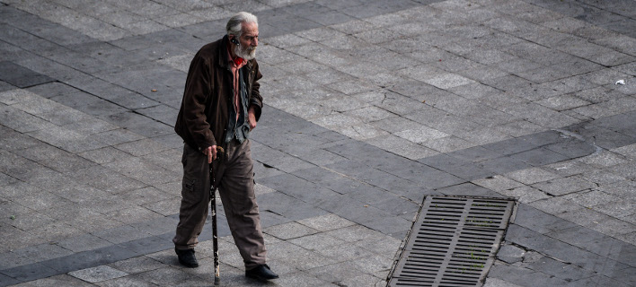 Ψαλίδι έως και 66% στις συντάξεις χηρείας- Οι μειώσεις λόγω του επανυπολογισμού