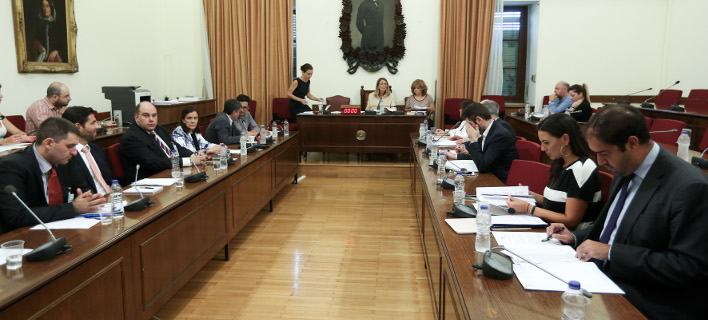 Αυτά είναι τα μέλη  της Ανεξάρτητης Αρχής Δημοσίων Εσόδων που ενέκρινε η Βουλή 