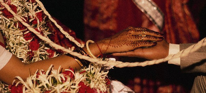 Απίστευτο: Ο γαμπρός έπαθε επιληψία κατά τη διάρκεια του γάμου και η νύφη παντρεύτηκε έναν καλεσμένο