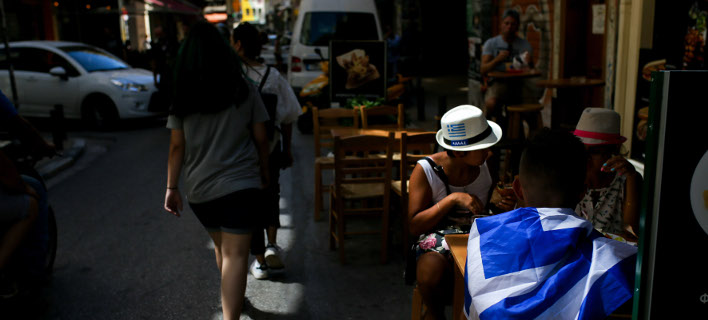 Guardian: Οι δυσκολίες για την Ελλάδα δεν τελειώνουν μετά τις 20 Αυγούστου