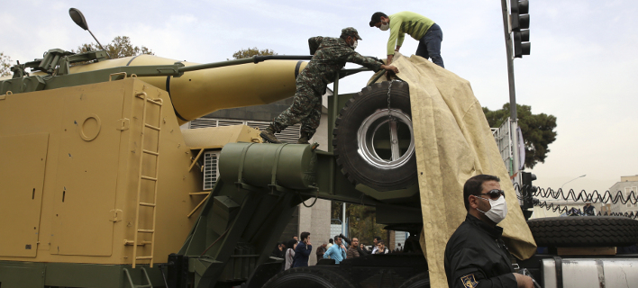 Το Ιράν προειδοποιεί ότι θα αυξήσει το βελληνεκές των πυραύλων του (Φωτογραφία: AP/ Vahid Salemi)