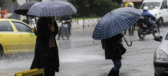 Συνεχίζονται οι βροχές σήμερα (Φωτογραφία: EUROKINISSI/ ΓΙΑΝΝΗΣ ΠΑΝΑΓΟΠΟΥΛΟΣ)