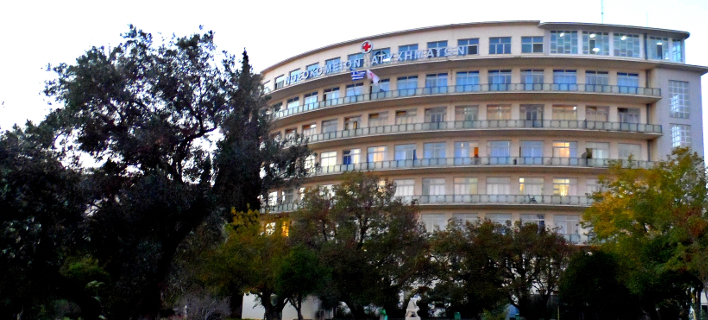 Στην Εντατική του ΚΑΤ οι ανήλικοι που απεγκλωβίστηκαν από φλεγόμενο σπίτι στα Χανιά