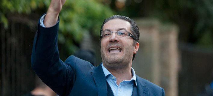 Λονδίνο: «Γιατί αποδοκιμάσαμε τον Τσίπρα» -Τι δηλώνει ο Ελληνας που φώναξε «προδότη» τον πρωθυπουργό