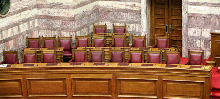 Πάσχα με... ψηφοφορίες: Λίγο πριν ή αμέσως μετά τα μέτρα θα πάνε στη Βουλή