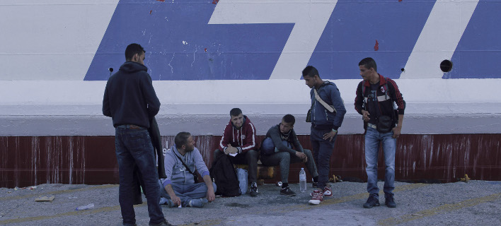 Δήμαρχος Λέσβου: Δεν θέλουμε πλωτό κέντρο φιλοξενίας για πρόσφυγες