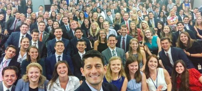 Η «λευκή» selfie των Ρεπουμπλικανών προκαλεί σάλο -Η απάντηση των Δημοκρατικών [εικόνες]