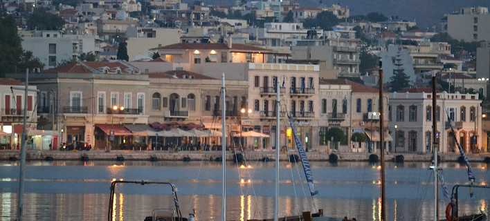 Απίστευτο φιάσκο: Στη Χίο έχασαν τους μετανάστες που θα έστελναν στην Τουρκία