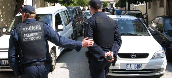 Στα χέρια της ΕΛΑΣ 34χρονος για απάτες και κλοπές στα βόρεια προάστια