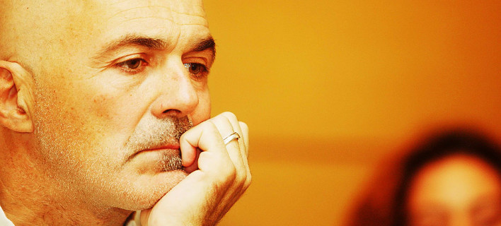 Το Εθνικό υπέρ του Σάββα Ξηρού-«Το θέατρο σαν τέχνη δεν έρχεται να ξαναδικάσει»