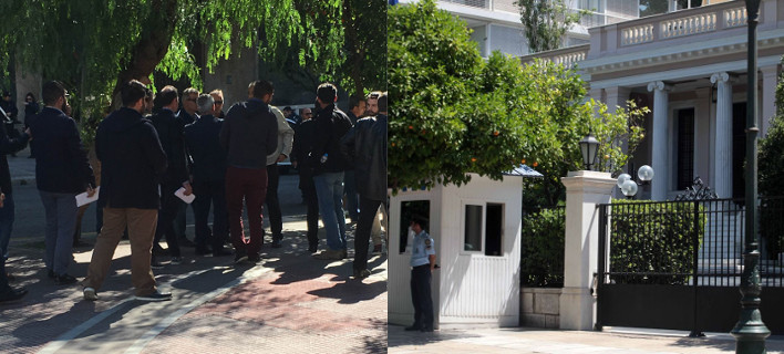 Καβγάς στην πόρτα του Μαξίμου -Δεν άφησαν αγρότες να μπουν