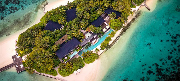 «Υμνος» στην πολυτέλεια στις Μαλδίβες, με... 38.000 ευρώ τη βραδιά [εικόνες]