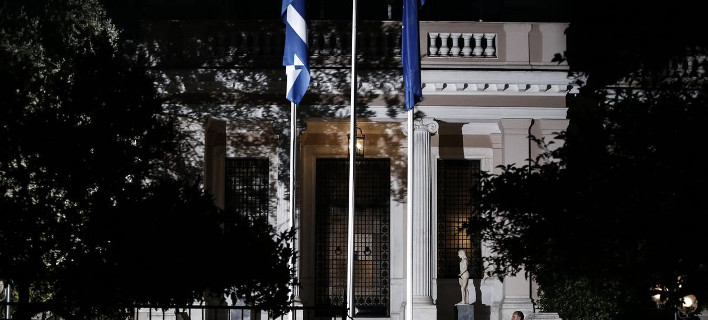 Τρέχουν μετά τα τελεσίγραφα: Η Αθήνα στέλνει αντιπρόταση με ισοδύναμα
