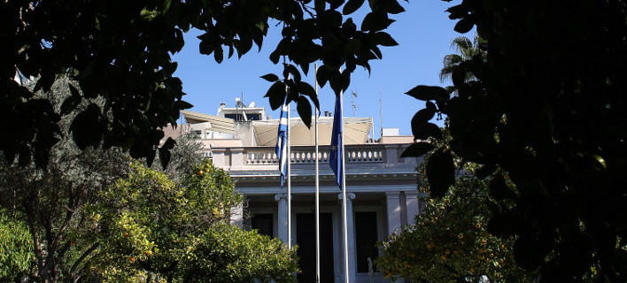 Στο Μαξίμου ξορκίζουν τις κάλπες, αλλά ετοιμάζονται για παν ενδεχόμενο: «Ούτε θέλουμε, ούτε πυροδοτούμε εκλογές…»