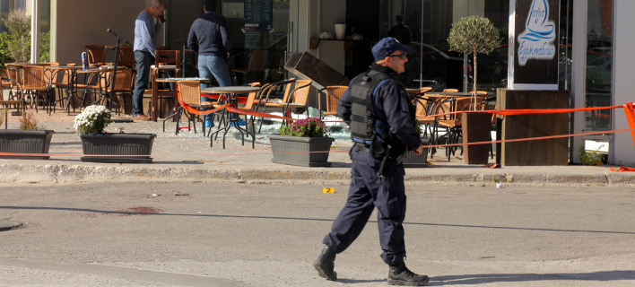 Η ΕΛ.ΑΣ. εντόπισε το μαύρο τζιπ του μανιακού με το καλάσνικοφ