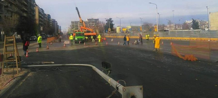 Βγάζουν σταδιακά τις λαμαρίνες στο Μετρό Θεσσαλονίκης