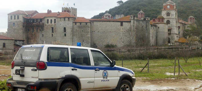 Ενταση και αστυνομία στο Αγιον Ορος για το... αμπέλι της Μονής Εσφιγμένου