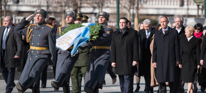 Κυβέρνηση: Η Ελλάδα δεν έχει ζητήσει οικονομική βοήθεια από τη Ρωσία