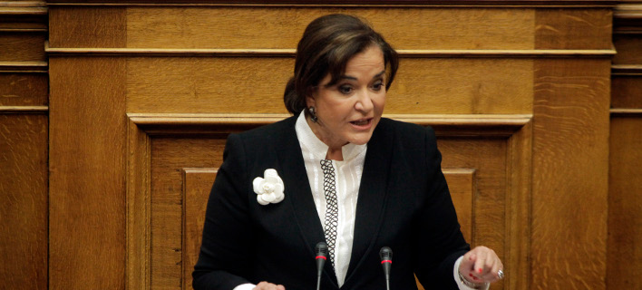 Μπακογιάννη για ΠΓΔΜ: Το παιχνίδι παίζεται πια για το σε «ποιον θα μείνει ο μουτζούρης»