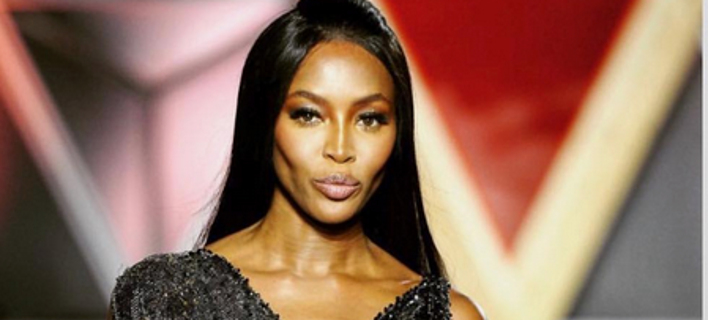 Πώς η Ναόμι Κάμπελ ρεζίλεψε την πρώην διευθύντρια της Vogue και όλο της το επιτελείο [εικόνα]