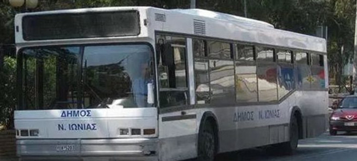 Απίστευτης αγριότητας βανδαλισμοί στα 3 δημοτικά λεωφορεία της Ν. Ιωνίας -Ανεστάλησαν τα δρομολόγια
