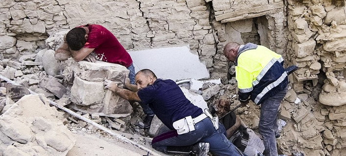 Ιταλία: Το ιταλικό πρακτορείο αναφέρει ότι οι νεκροί από τον σεισμό ανέρχονται στους 63