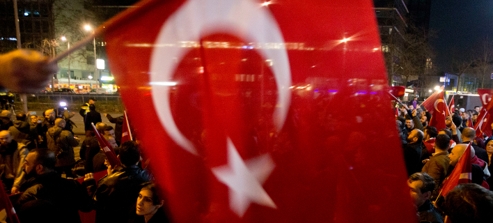 Διπλωματικός «πόλεμος»: Η Ολλανδία αποσύρει τον πρεσβευτή της στην Αγκυρα