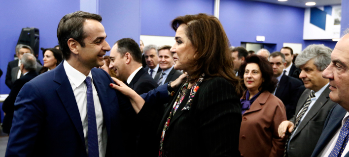 Αιφνίδιο τετ α τετ μιας ώρας Μητσοτάκη-Ντόρας
