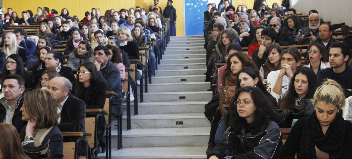 Πανελλαδικές εξετάσεις 2018: 2.000 περισσότεροι εισακτέοι σε ΑΕΙ και ΤΕΙ -Σε ποιες σχολές