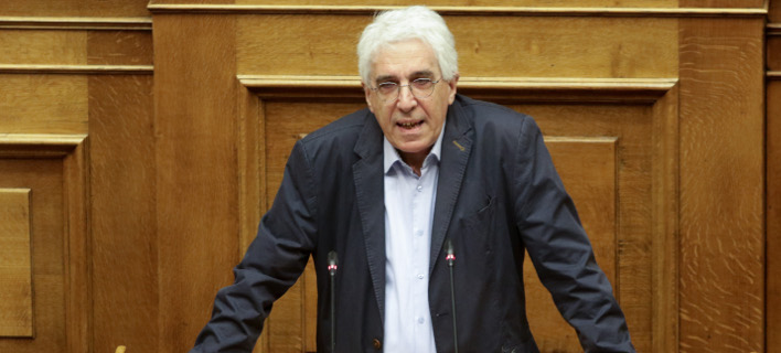 Ο Παρασκευόπουλος υπερασπίζεται τον νόμο του: Μηδαμινό το ποσοστό εκείνων που υποτροπίασαν