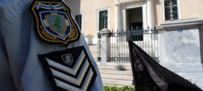 Απίστευτο: Οι αστυνομικοί υπάλληλοι προσκαλούν σε ανοικτή εκδήλωση στα Εξάρχεια!