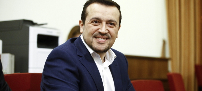 Μετά την άτακτη οπισθοχώρηση για τις τηλεοπτικές άδειες, ο Νίκος Παππάς μιλάει για δικαίωση