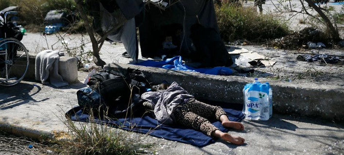 Süddeutsche Zeitung: Ελλάδα, μια βασανισμένη χώρα -Η Ευρώπη την άφησε μόνη της με τους πρόσφυγες