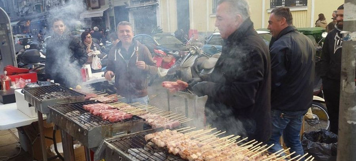 Ολη η Θεσσαλονίκη μια ατελείωτη ψησταριά! Φωτογραφία: thestival.gr/