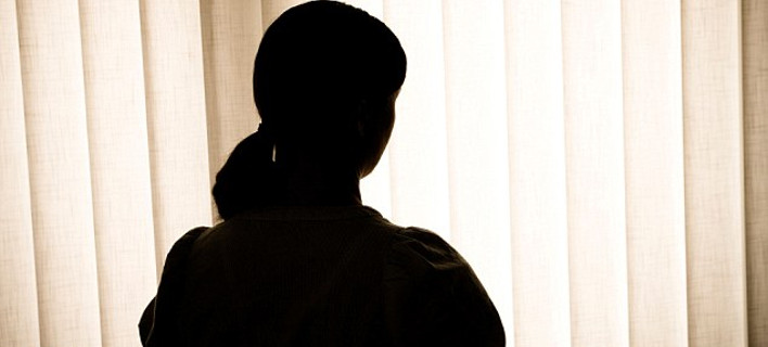 Φρίκη: 13χρονη βρήκε τον χαμένο πατέρα της μέσω facebook και την βίαζε επί 6 μήνες