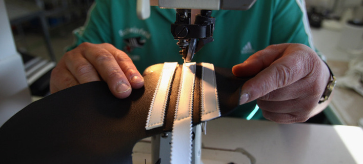 Η Adidas θα βγάλει αθλητικά παπούτσια και φόρμες από πλαστικά απορρίμματα